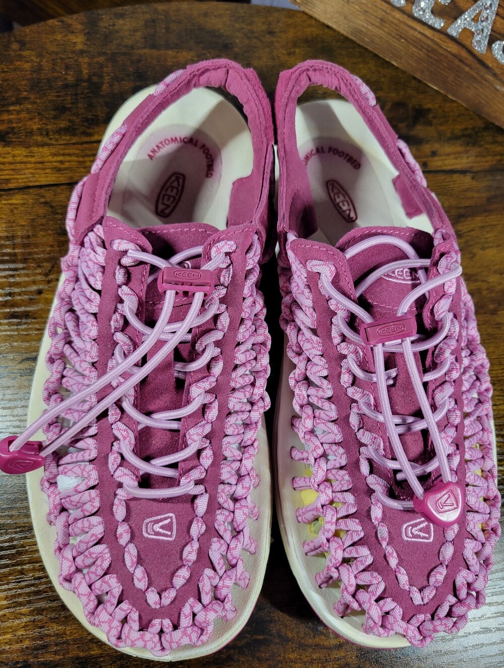 KEEN Pink Outdoor lace Sandals anatomical footbed size 7 - Picture 4 of 14